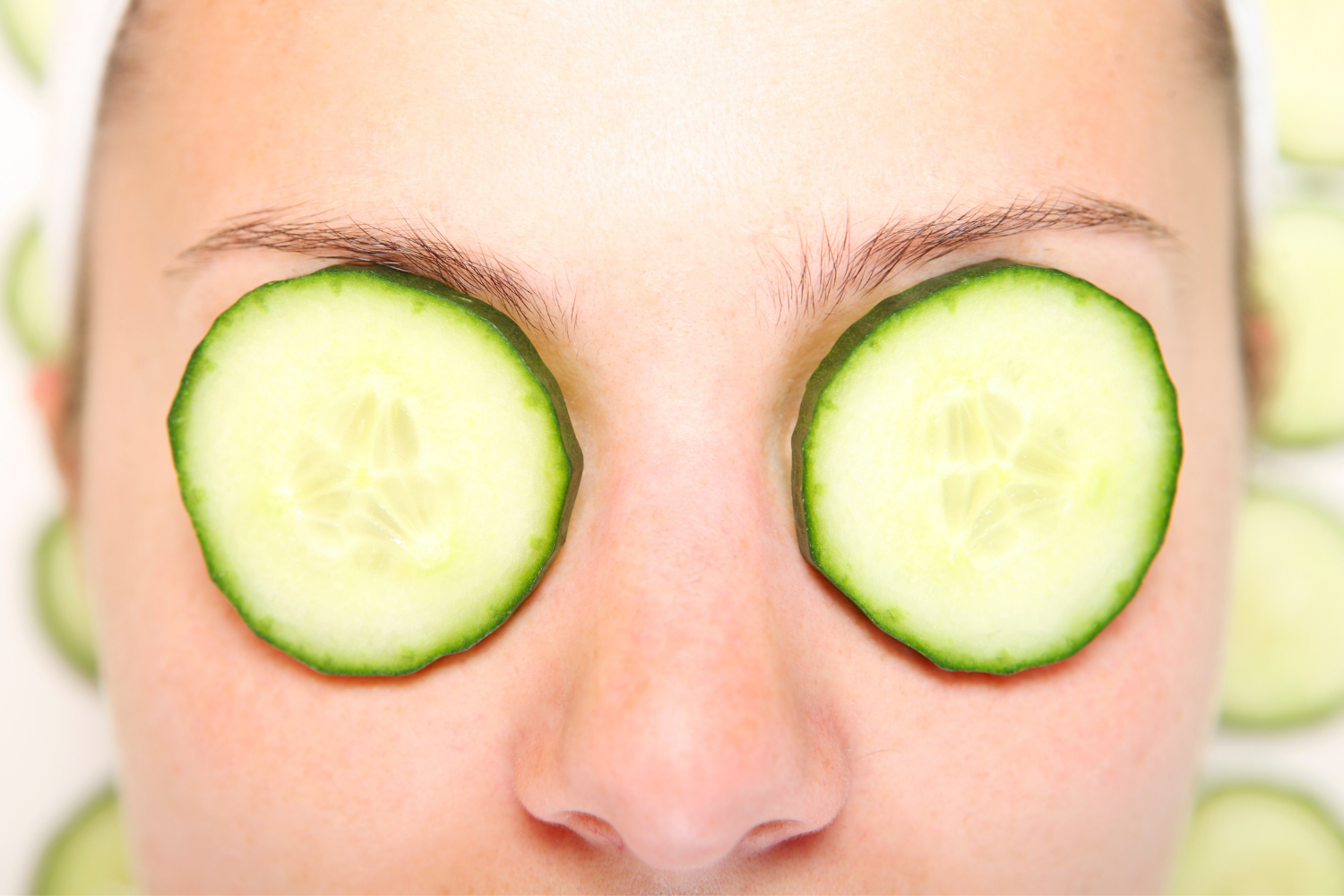 cucumbers on puffy eyes