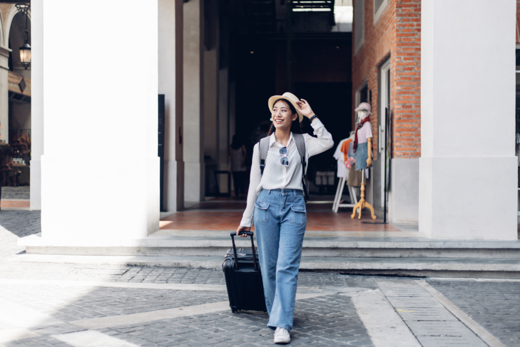 Secrets to Dressing Comfortably While Traveling