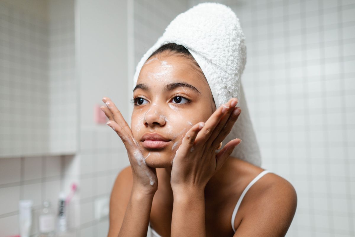 Ultimate Guide To Skin Cycling For Flawless Skin